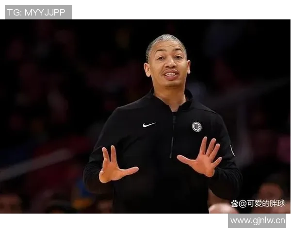 泰伦卢称赞莱昂纳德身体状态良好期待球队能持续保持最佳状态